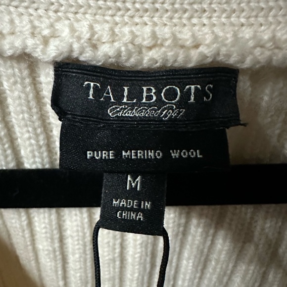 Talbots Cream 100% Merino Wool Thick Cardigan Cuffed Sleeves Sz Medium BNWT - Picture 7 of 9